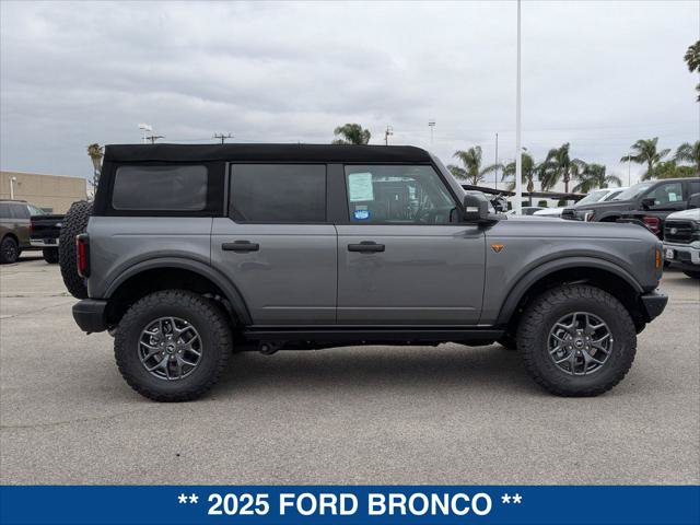 New 2025 Ford Bronco Badlands AWD/4WD image 6