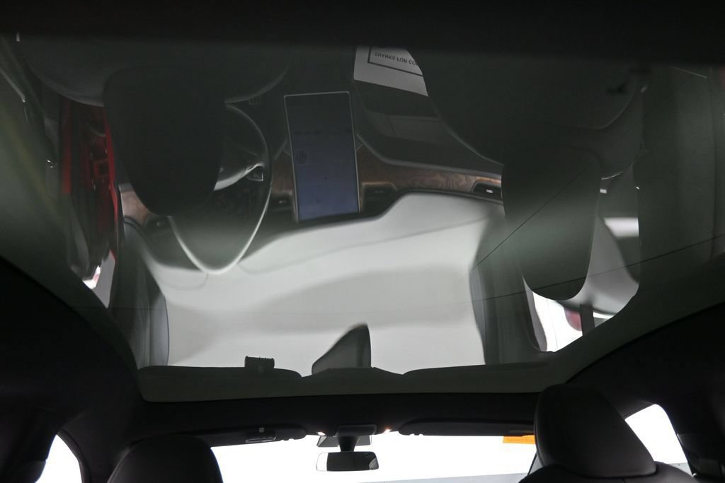 Used 2021 Tesla Model S Performance AWD/4WD image 11