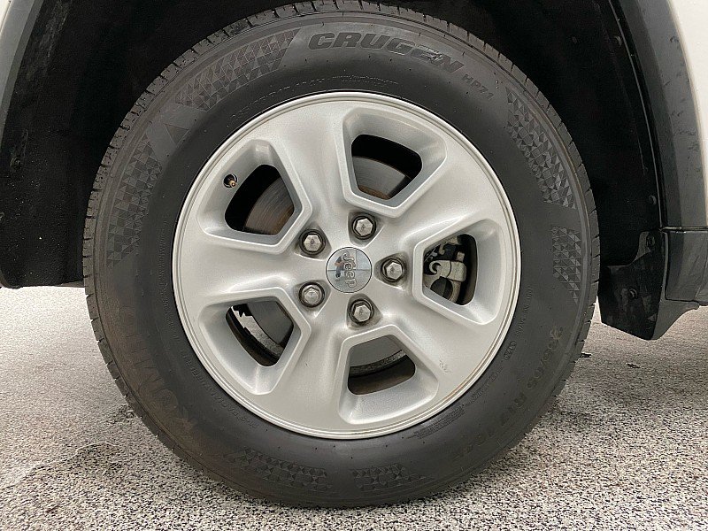 Used 2016 Jeep Grand Cherokee Laredo w/ Quick Order Package 23E image 21