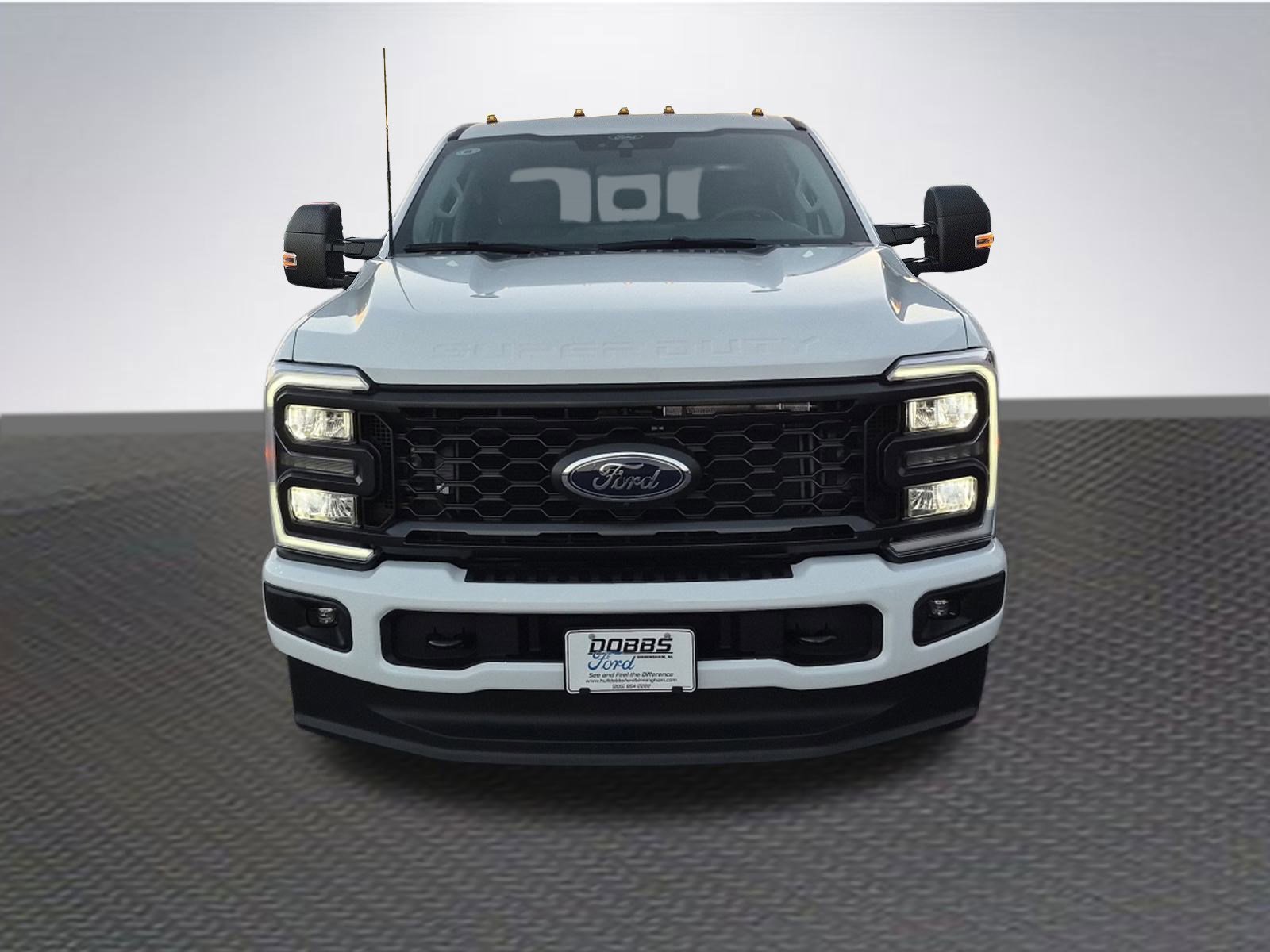 New 2026 Ford F350 4x4 Crew Cab DRW Super Duty image 3
