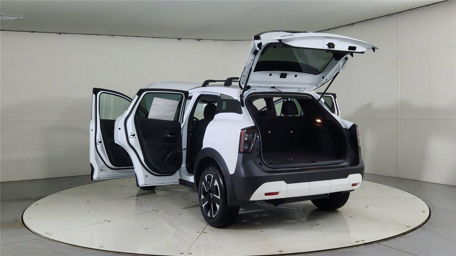 New 2026 Nissan Kicks SV w/ Charging Package image 11