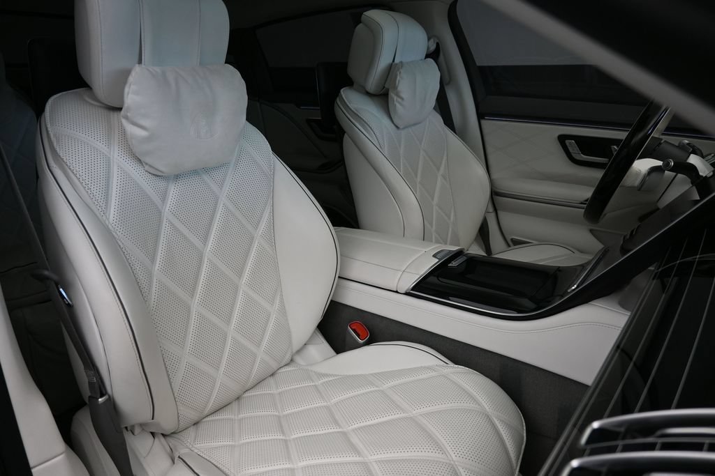 Used 2023 Mercedes-Benz Maybach S 580 4MATIC image 30