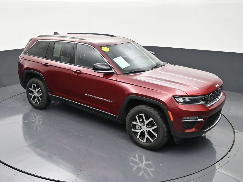 Used 2024 Jeep Grand Cherokee Limited AWD/4WD image 18