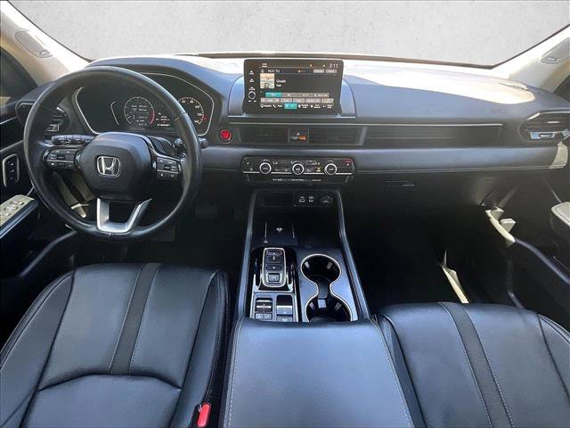 Used 2023 Honda Pilot Touring image 15