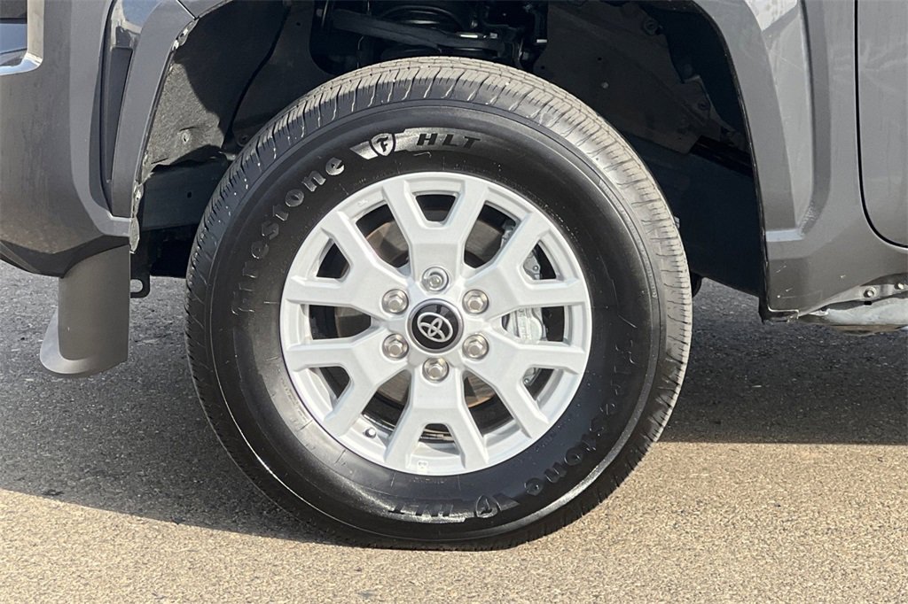 Certified 2025 Toyota Tacoma SR5 image 28