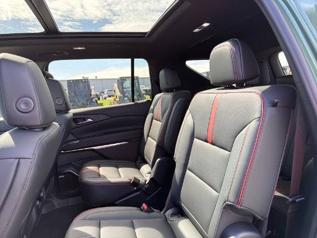 New 2027 Chevrolet Traverse RS AWD/4WD image 21