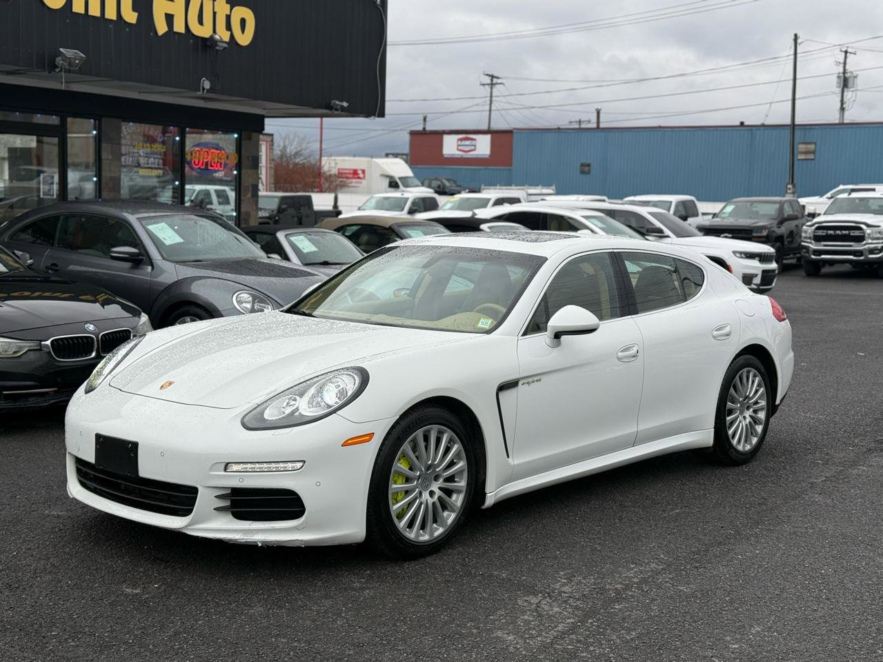 Used 2014 Porsche Panamera S image 10