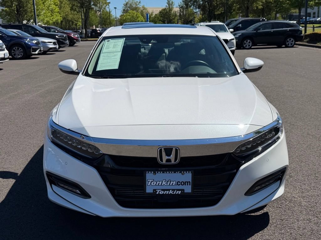 Used 2018 Honda Accord Touring image 3
