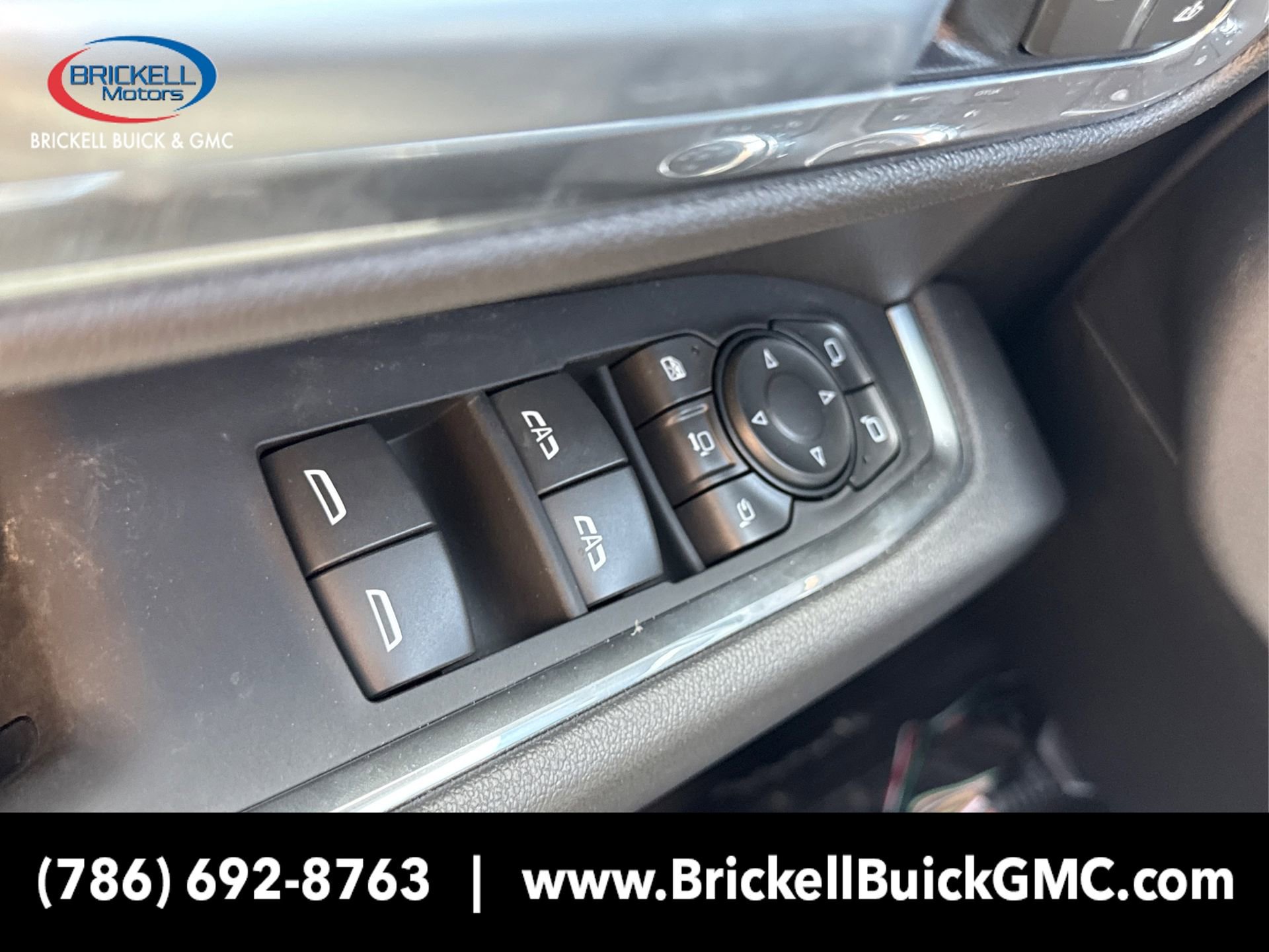 New 2025 GMC Sierra 3500 SLT w/ SLT Convenience Package image 34