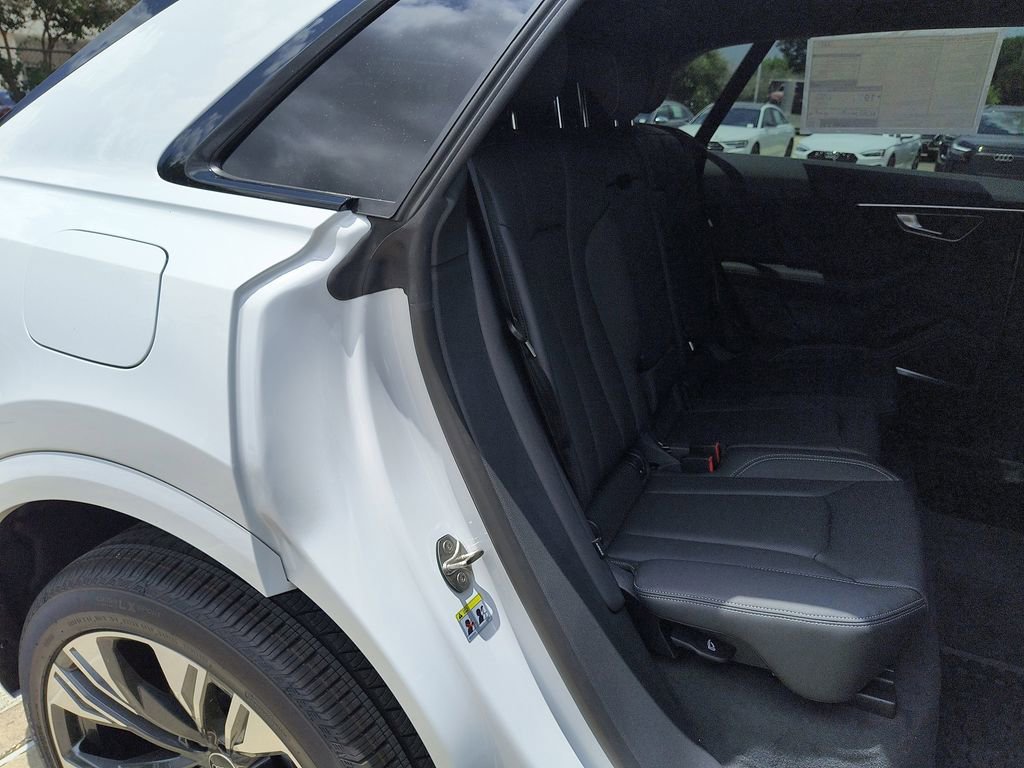 New 2025 Audi Q8 Premium Plus image 14