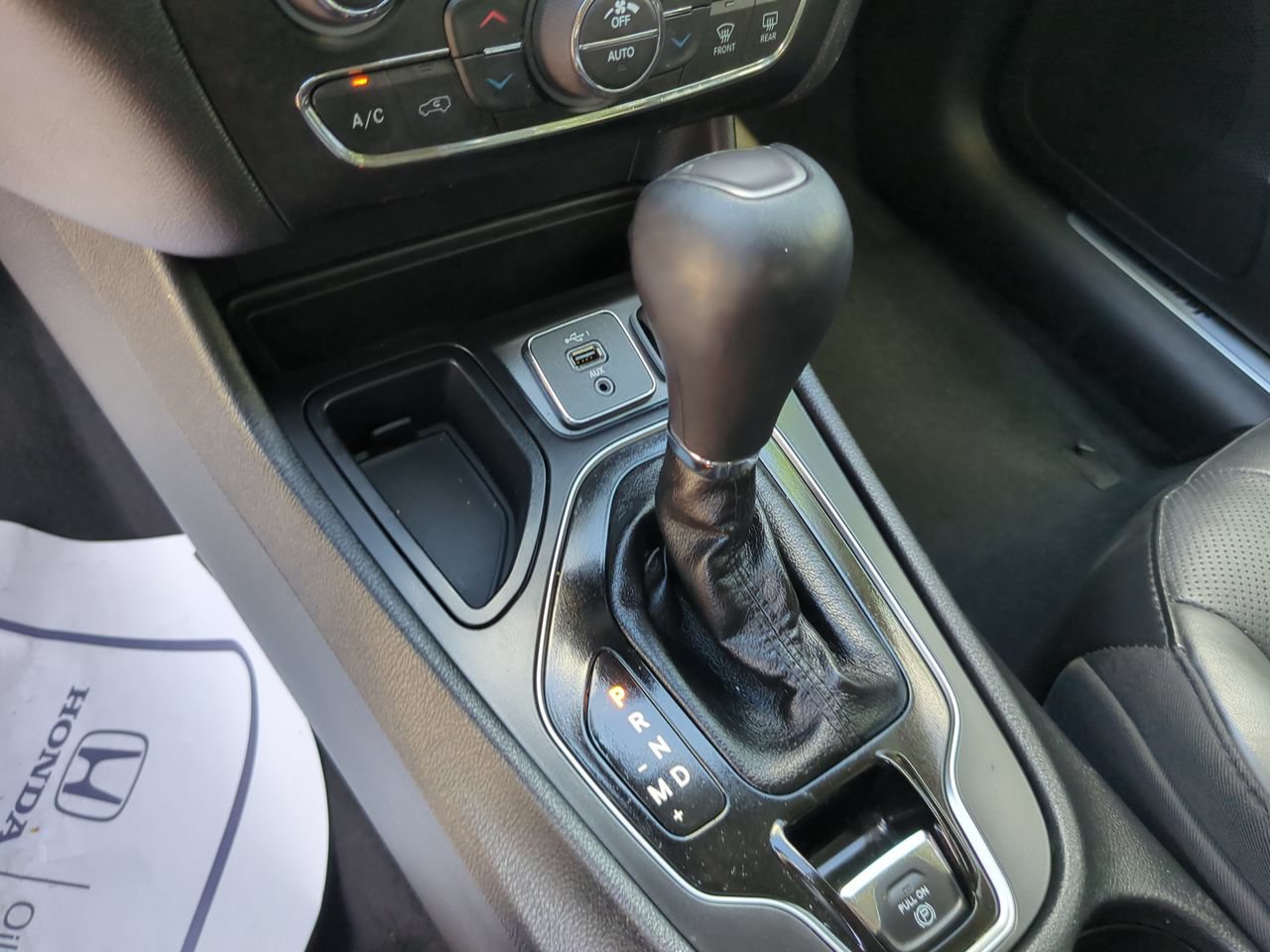 Used 2020 Jeep Cherokee Limited FWD image 16