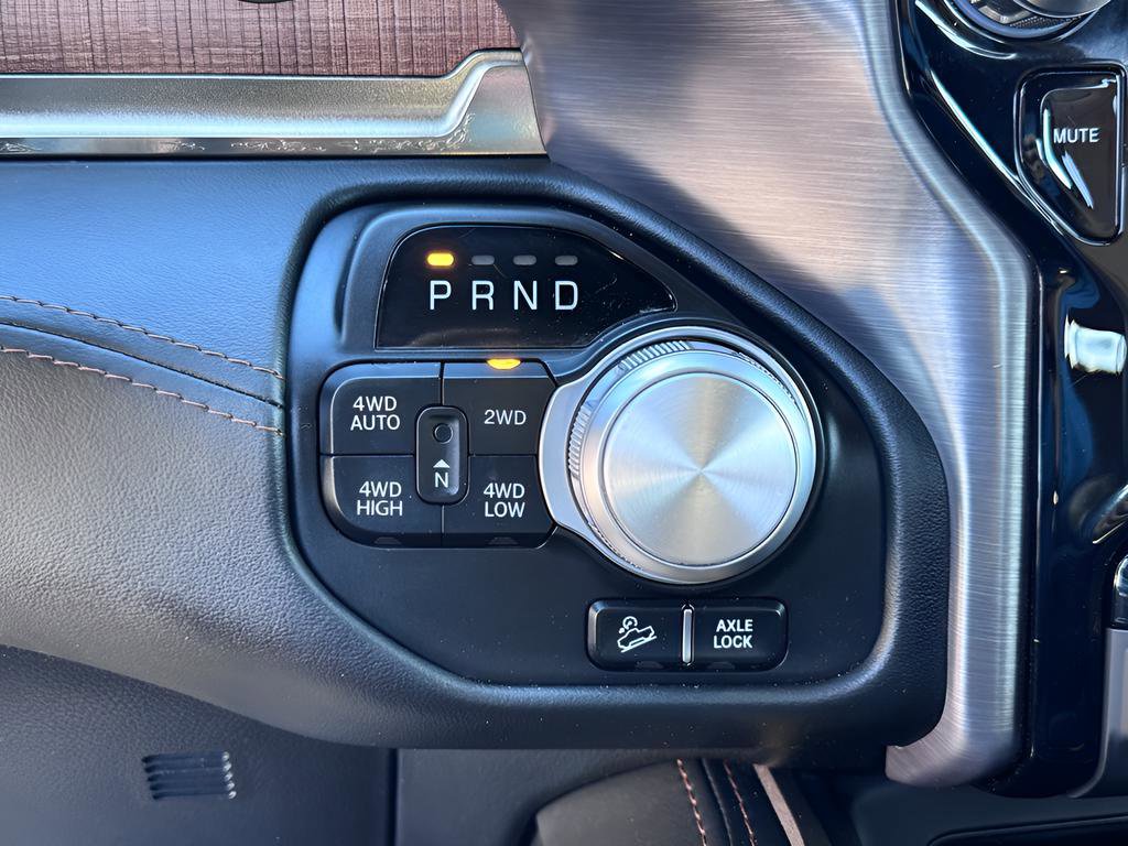 Used 2022 RAM 1500 Limited AWD/4WD image 19
