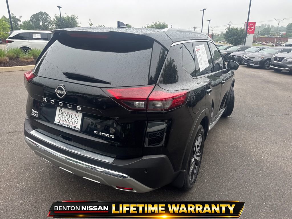Used 2023 Nissan Rogue Platinum FWD image 8