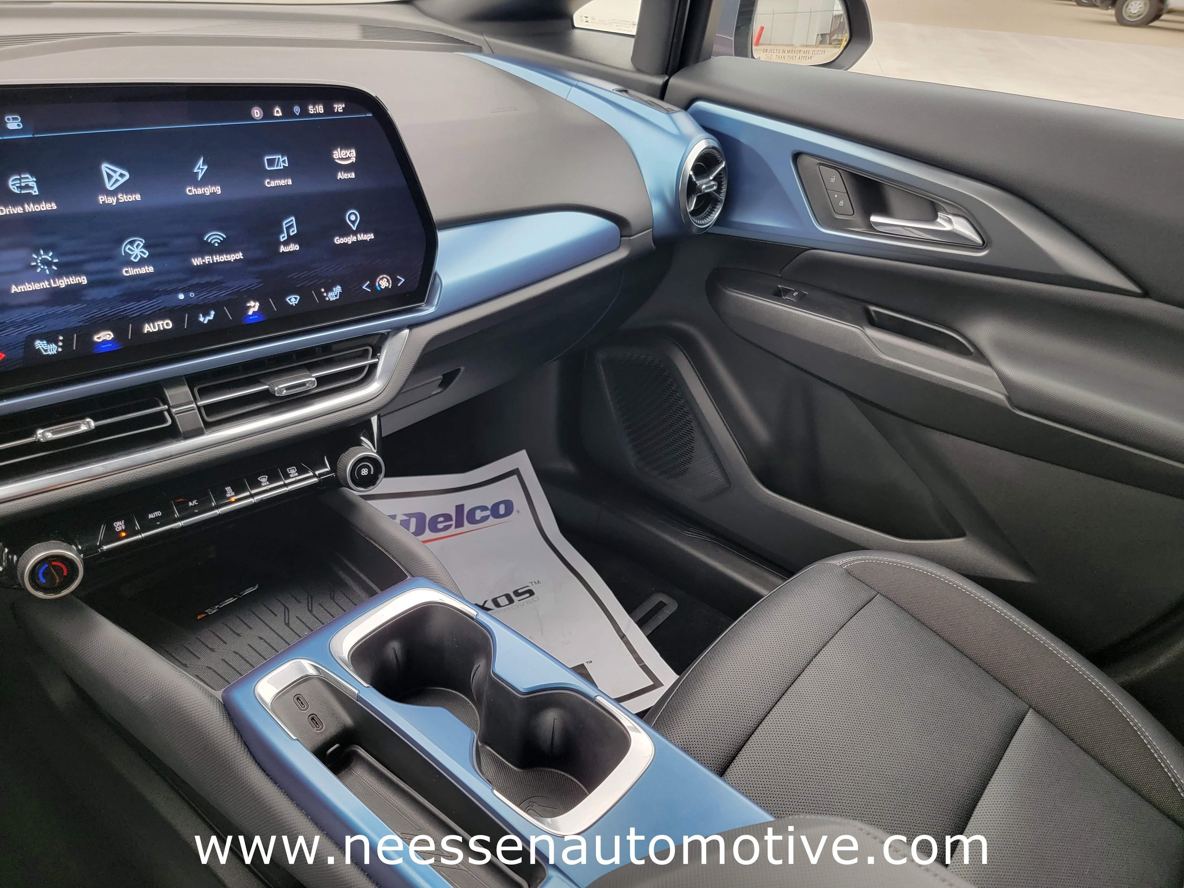 Used 2025 Chevrolet Equinox EV LT w/ Convenience Package image 26