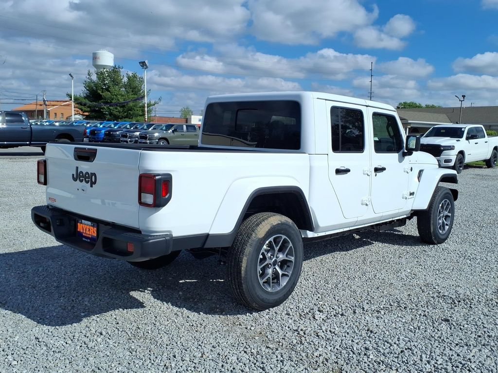 New 2026 Jeep Gladiator Sport AWD/4WD image 3