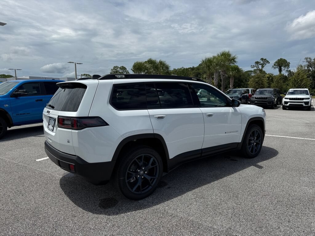 New 2026 Jeep Cherokee Limited AWD/4WD image 3