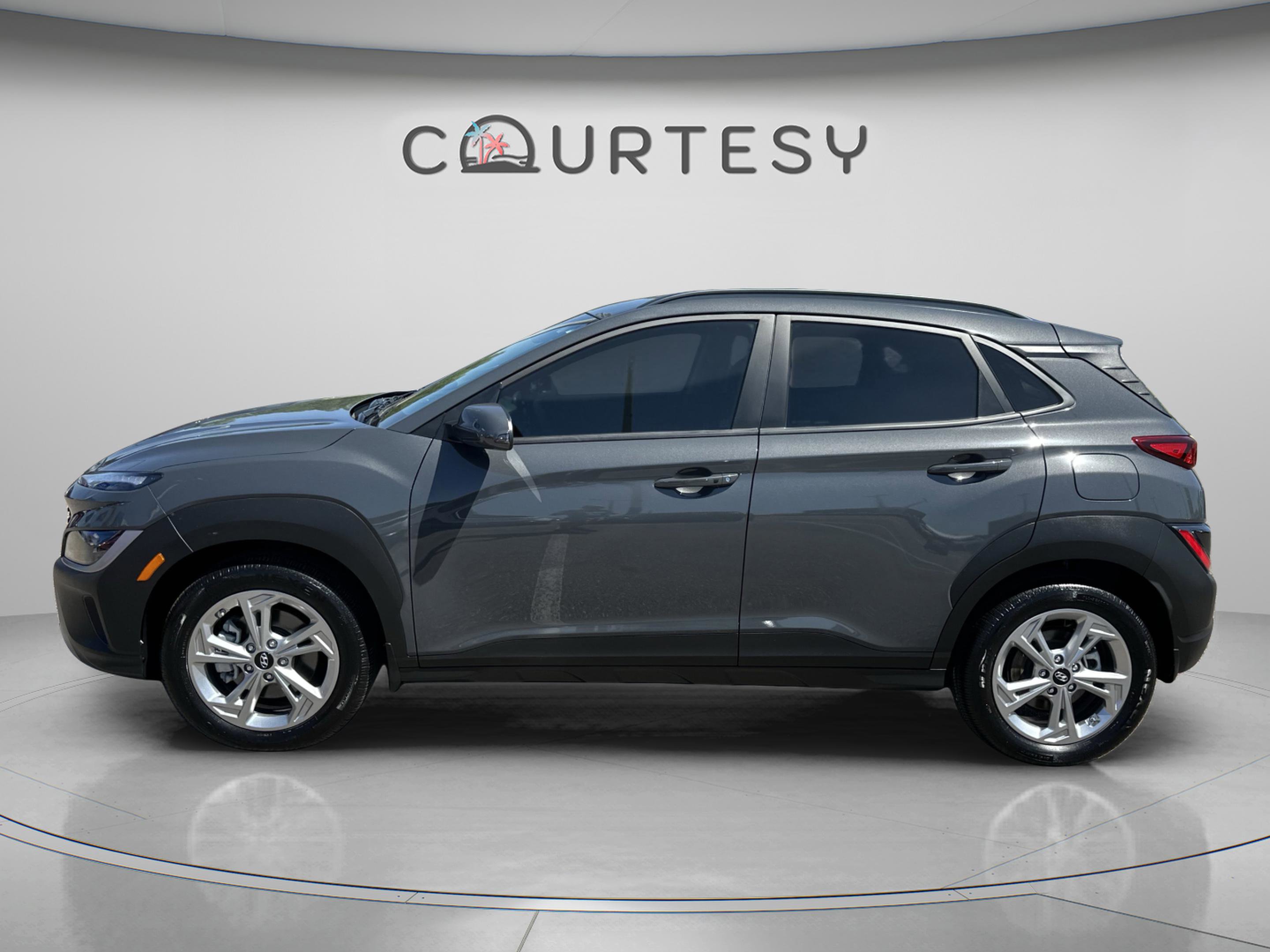 Certified 2023 Hyundai Kona SEL AWD/4WD image 2