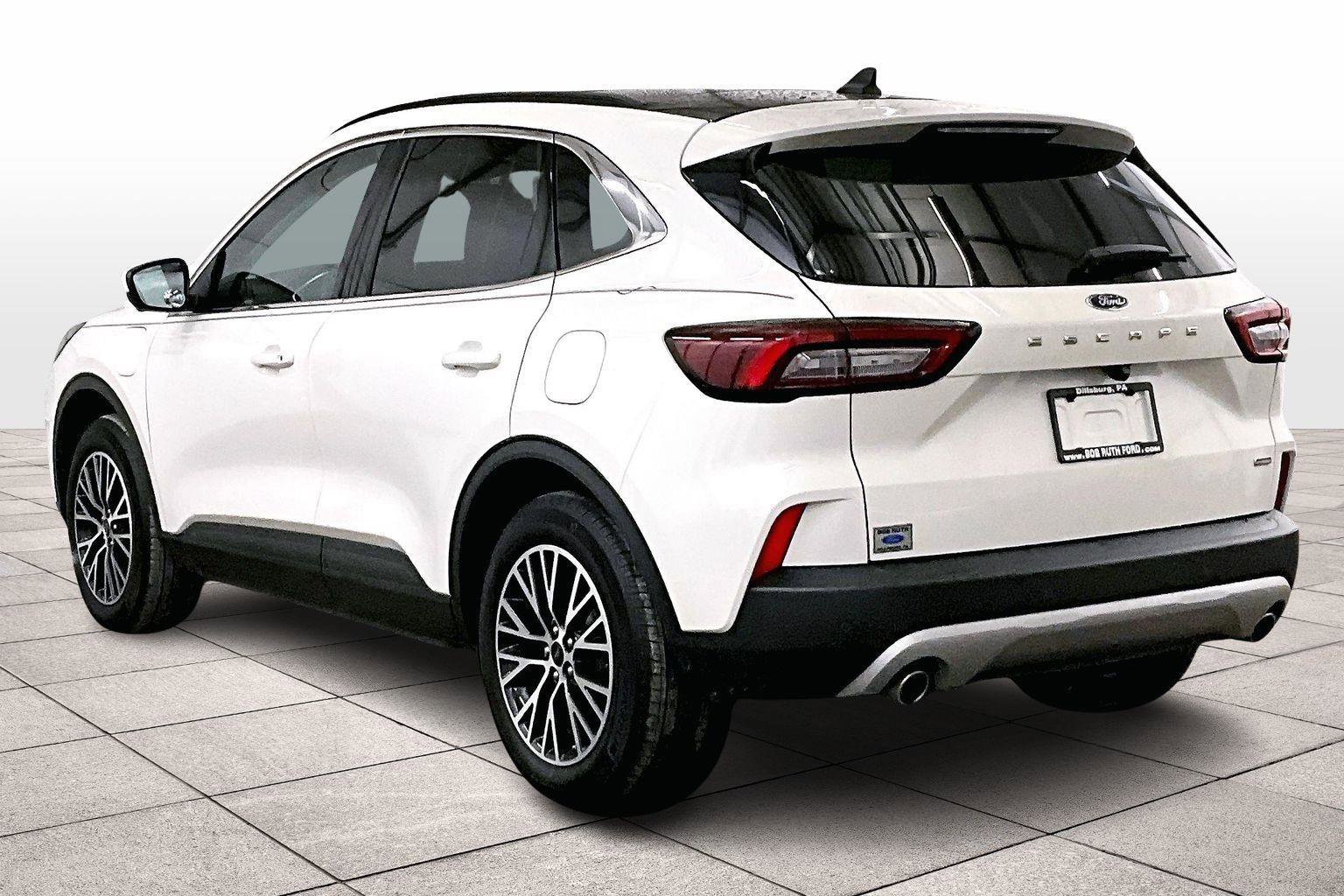 Used 2025 Ford Escape SE w/ PHEV Premium Package image 10