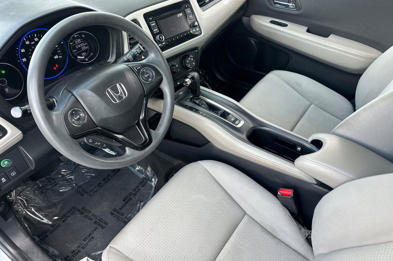 Certified 2022 Honda HR-V LX image 9