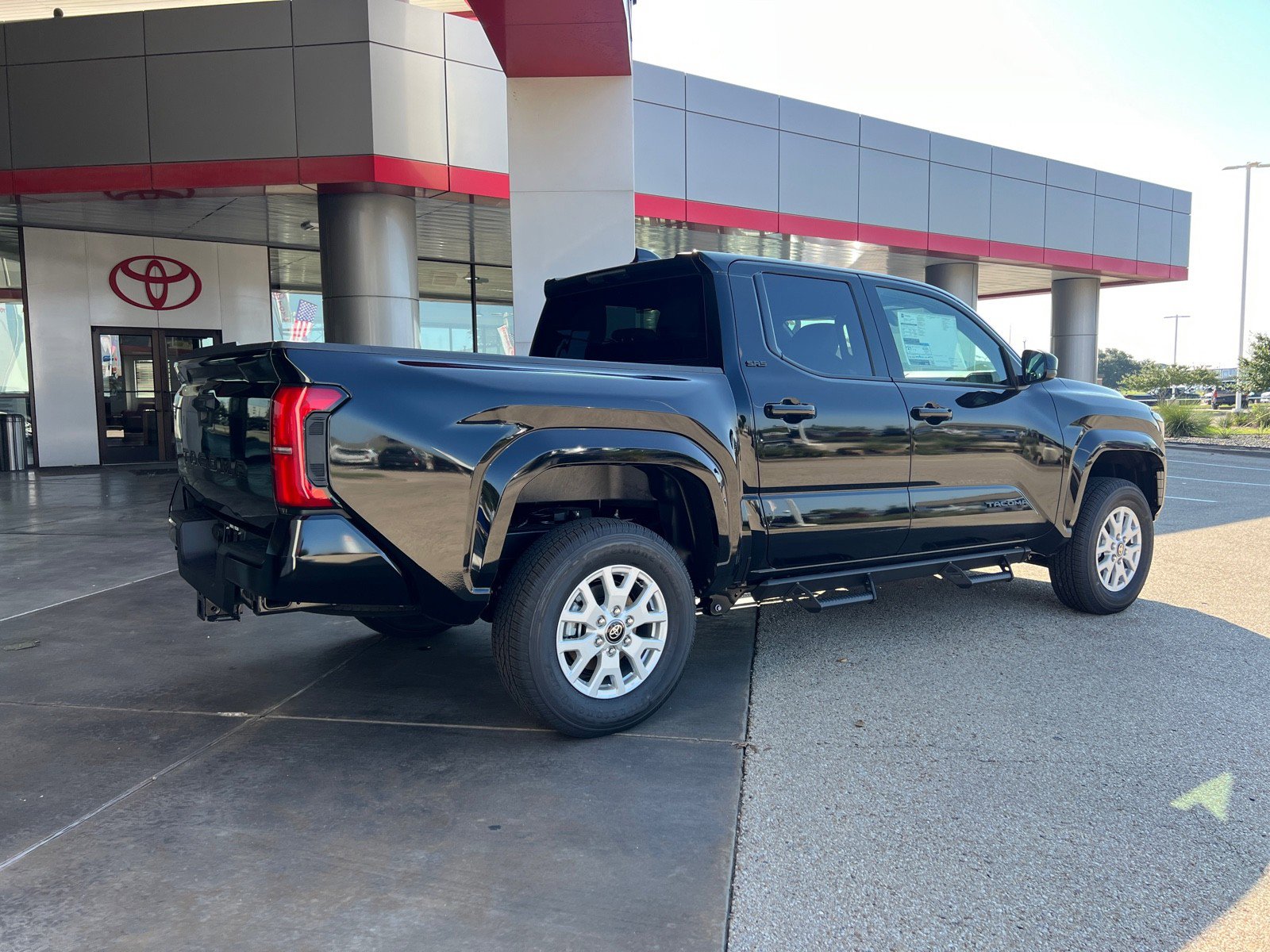 New 2025 Toyota Tacoma SR5 image 6