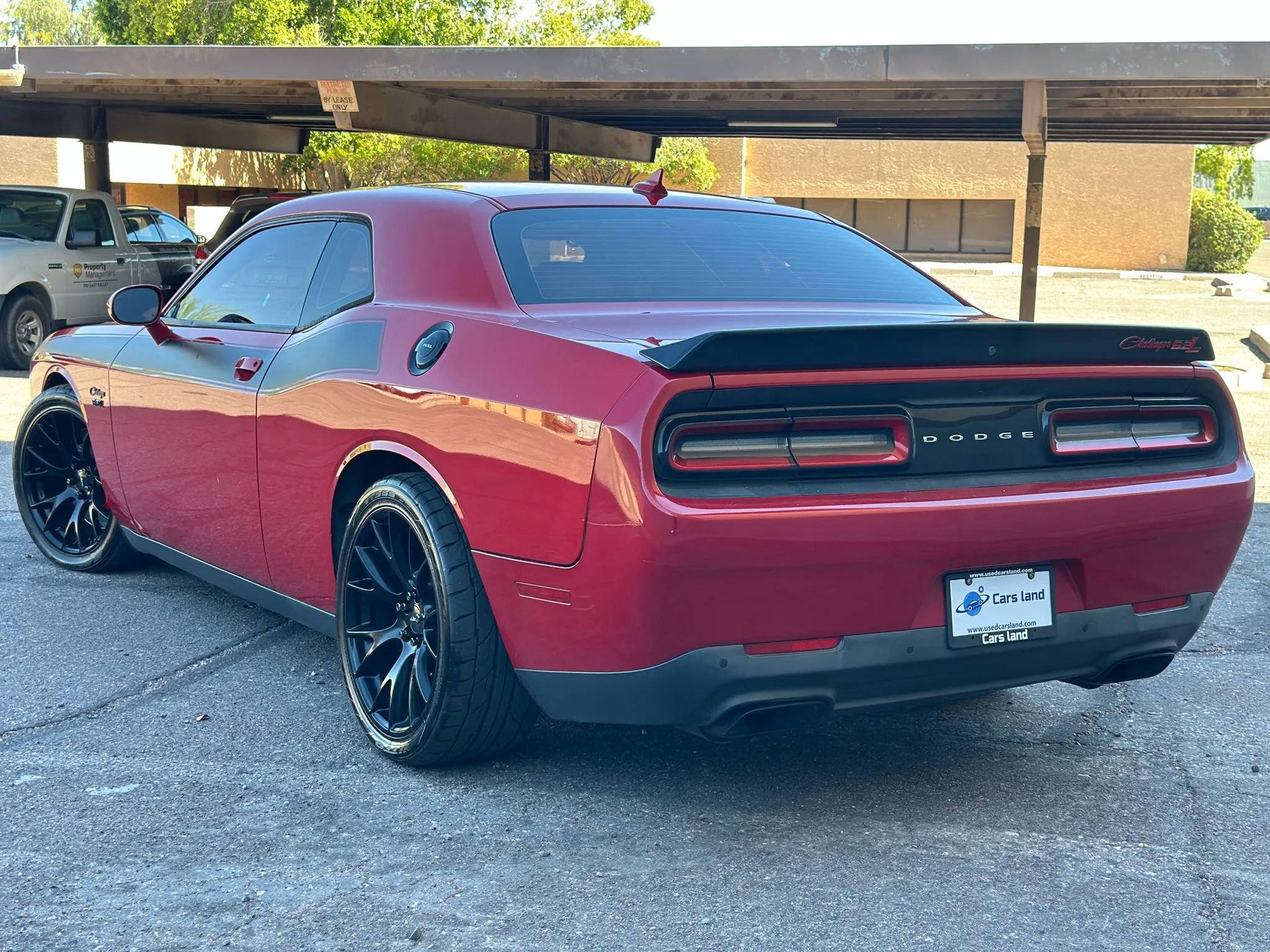 Used 2016 Dodge Challenger SRT Hellcat image 4