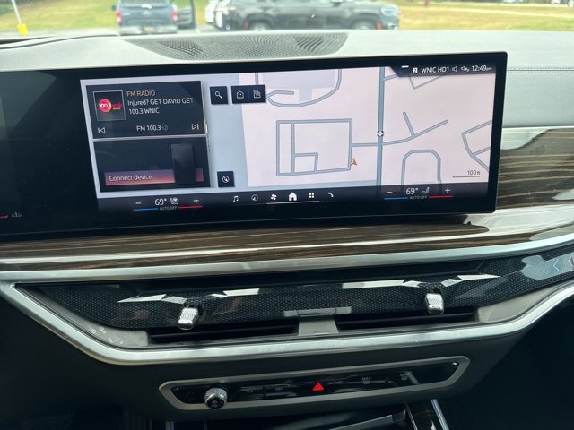 Used 2024 BMW X7 xDrive40i image 29