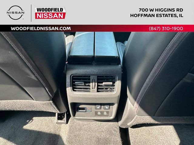 Certified 2026 Nissan Rogue Platinum w/ Platinum Premium Package AWD/4WD image 30