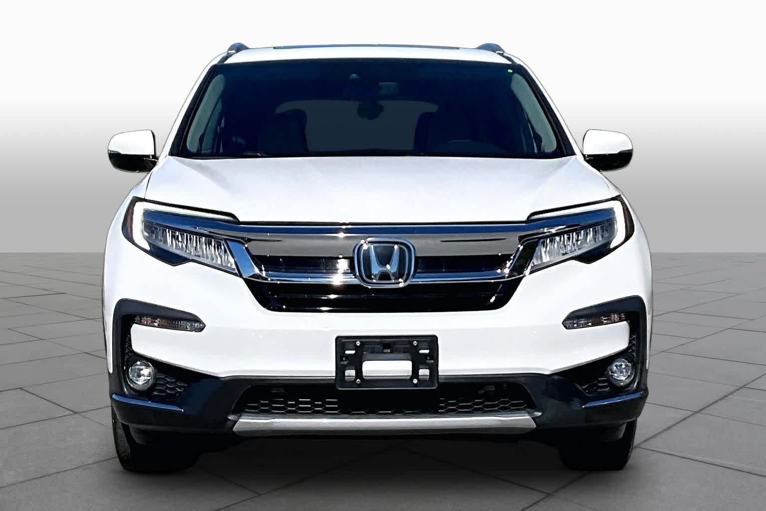 Used 2022 Honda Pilot Touring image 3
