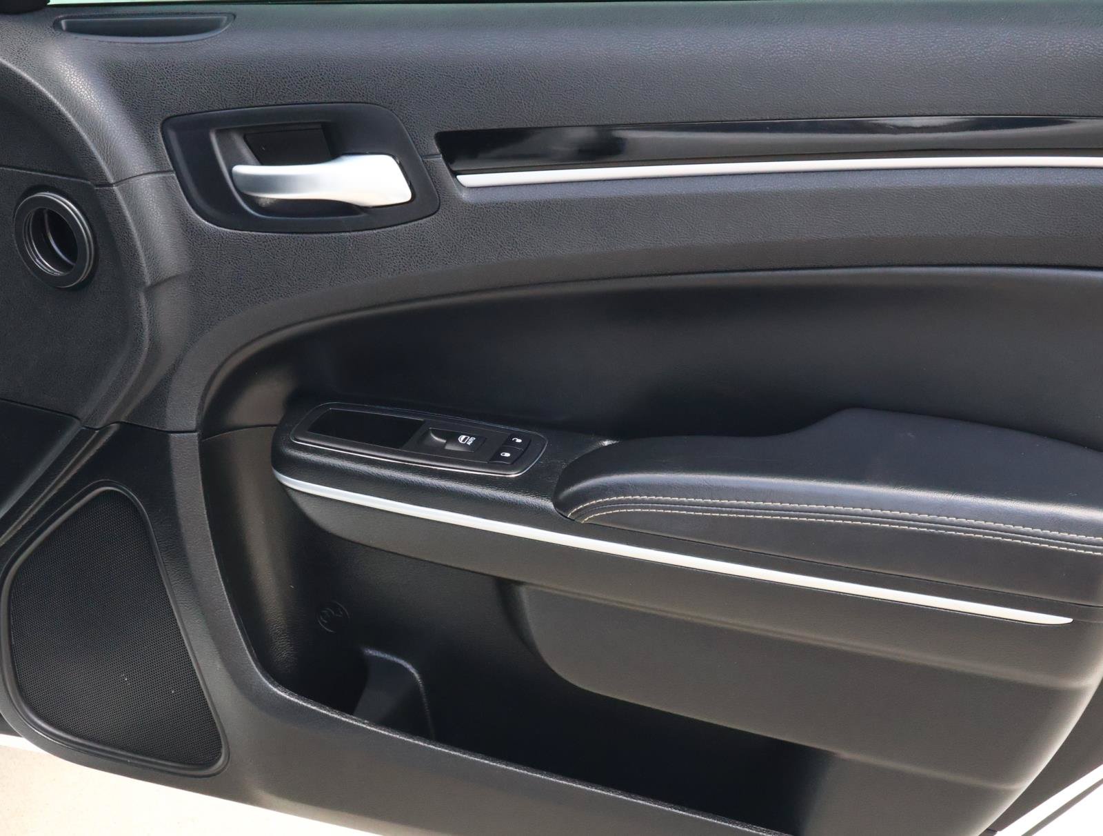 Used 2023 Chrysler 300 S RWD image 16