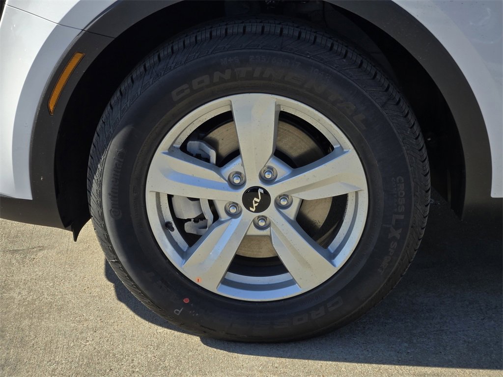 New 2026 Kia Sorento LX image 8