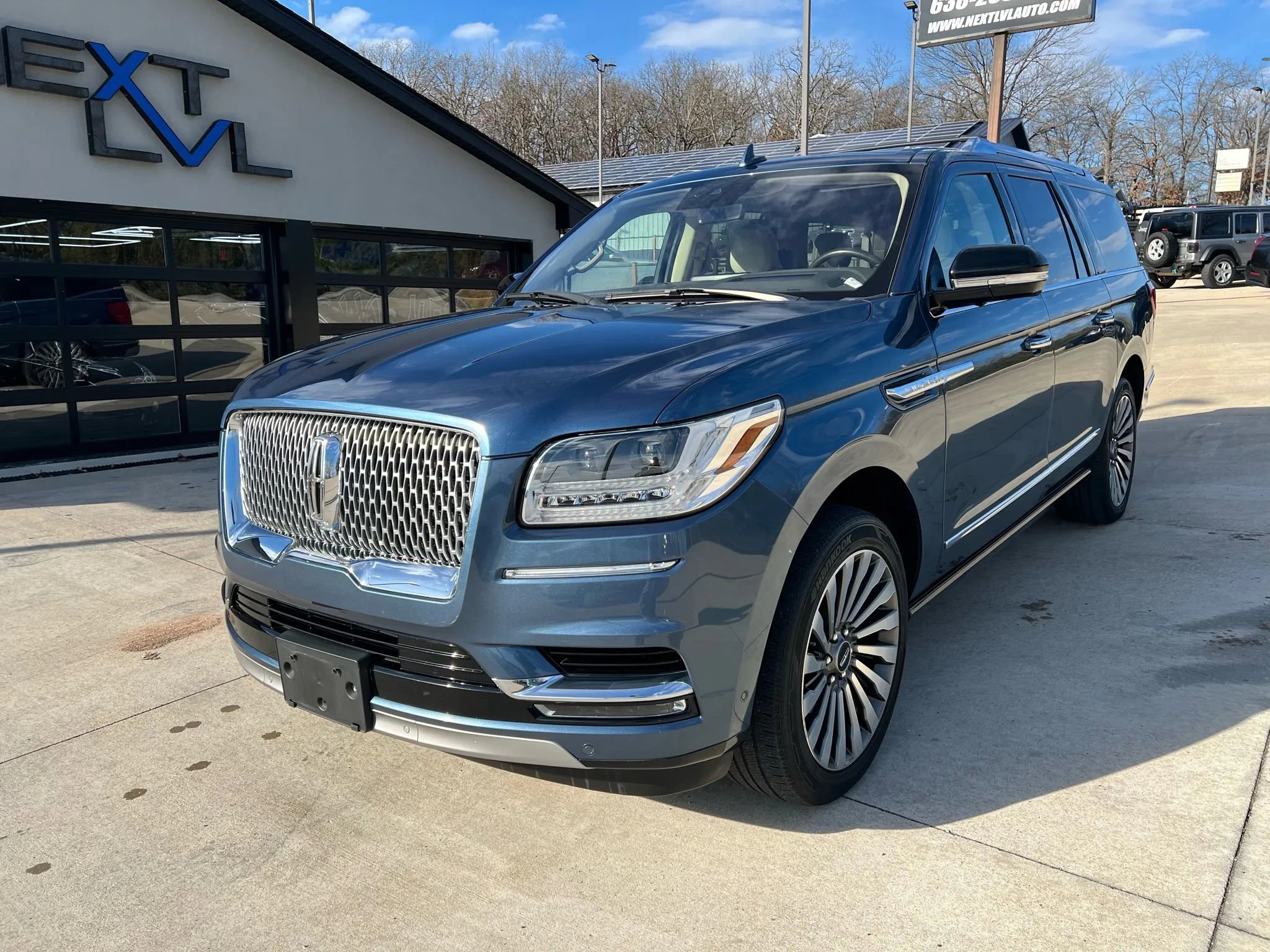 Used 2019 Lincoln Navigator L Reserve w/ Cargo Package image 5