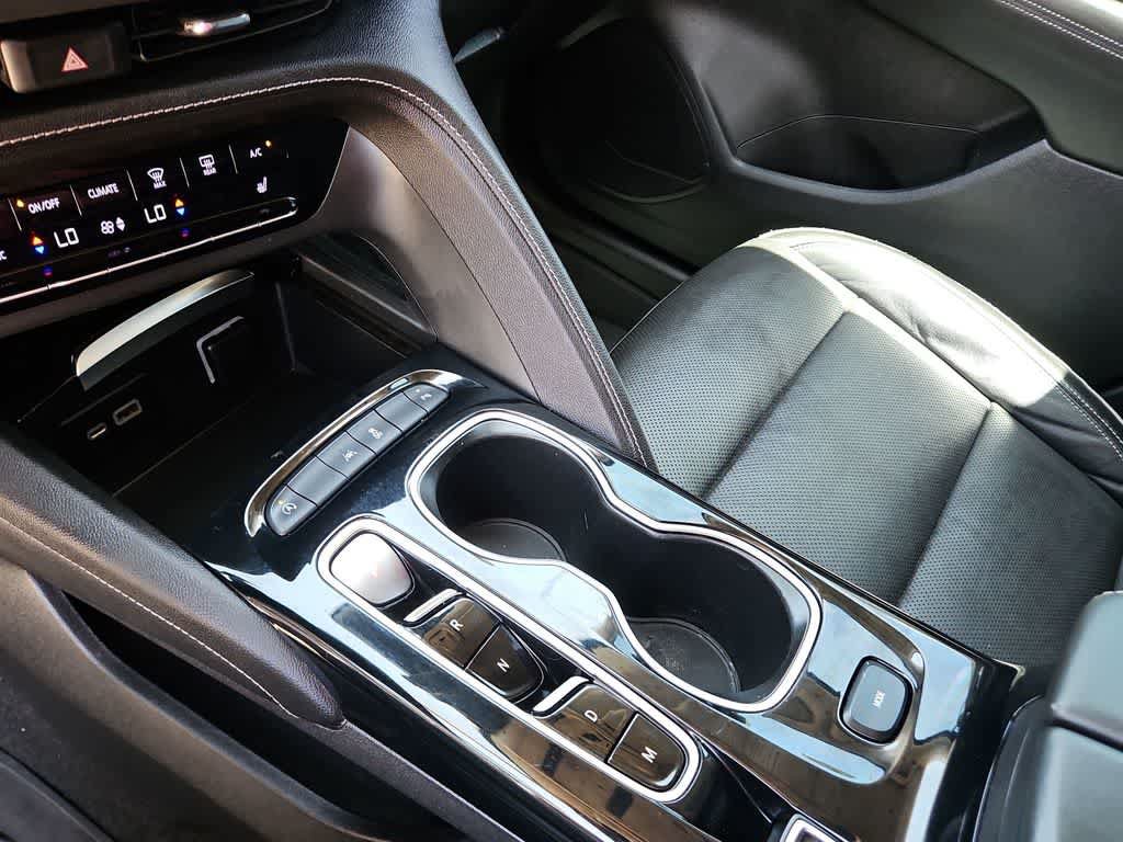 Used 2021 Buick Envision Essence w/ Sport Touring Package FWD image 20