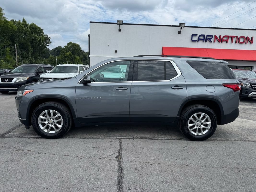 Used 2021 Chevrolet Traverse LT FWD image 3