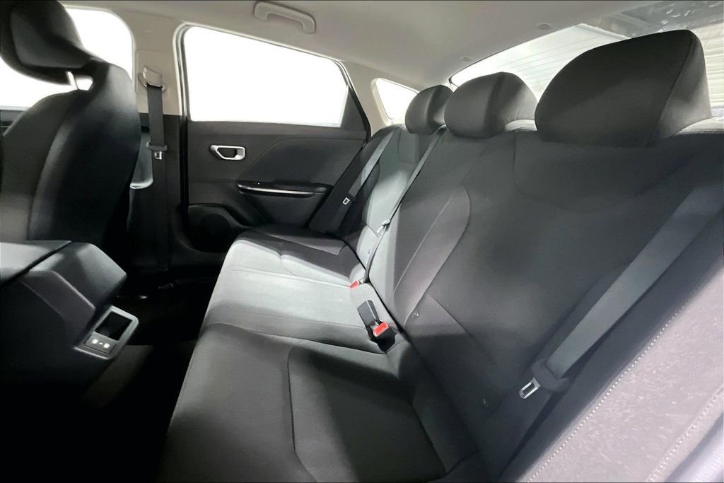 New 2026 Kia K4 FWD image 17