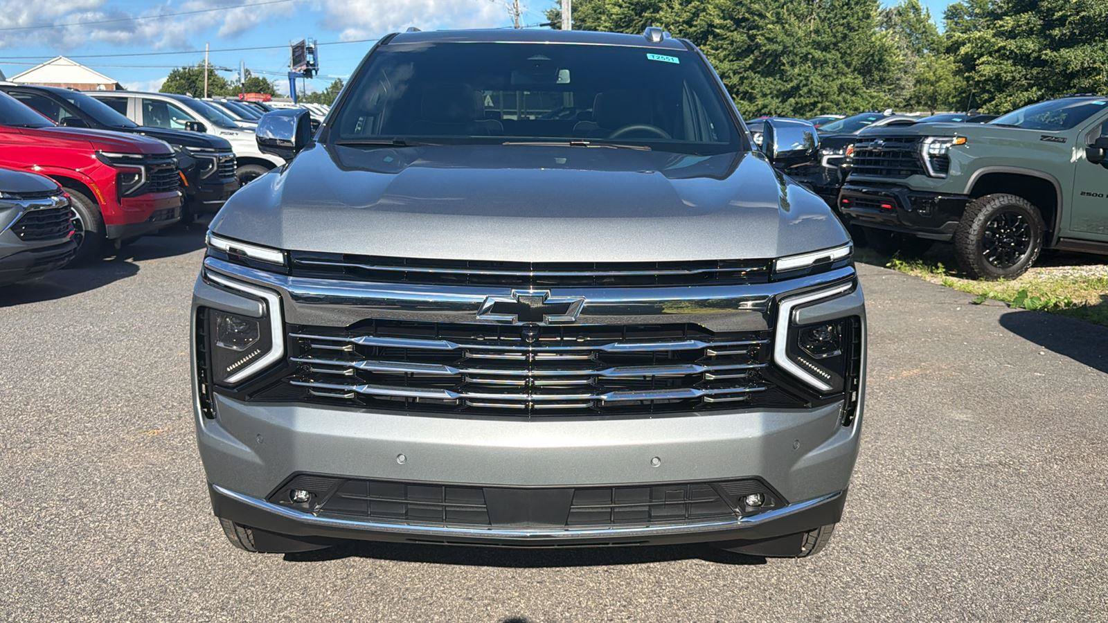 New 2026 Chevrolet Suburban Premier w/ Sun And Tow Package AWD/4WD image 2