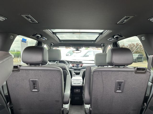 Used 2024 Cadillac XT6 Sport w/ Technology Package image 15