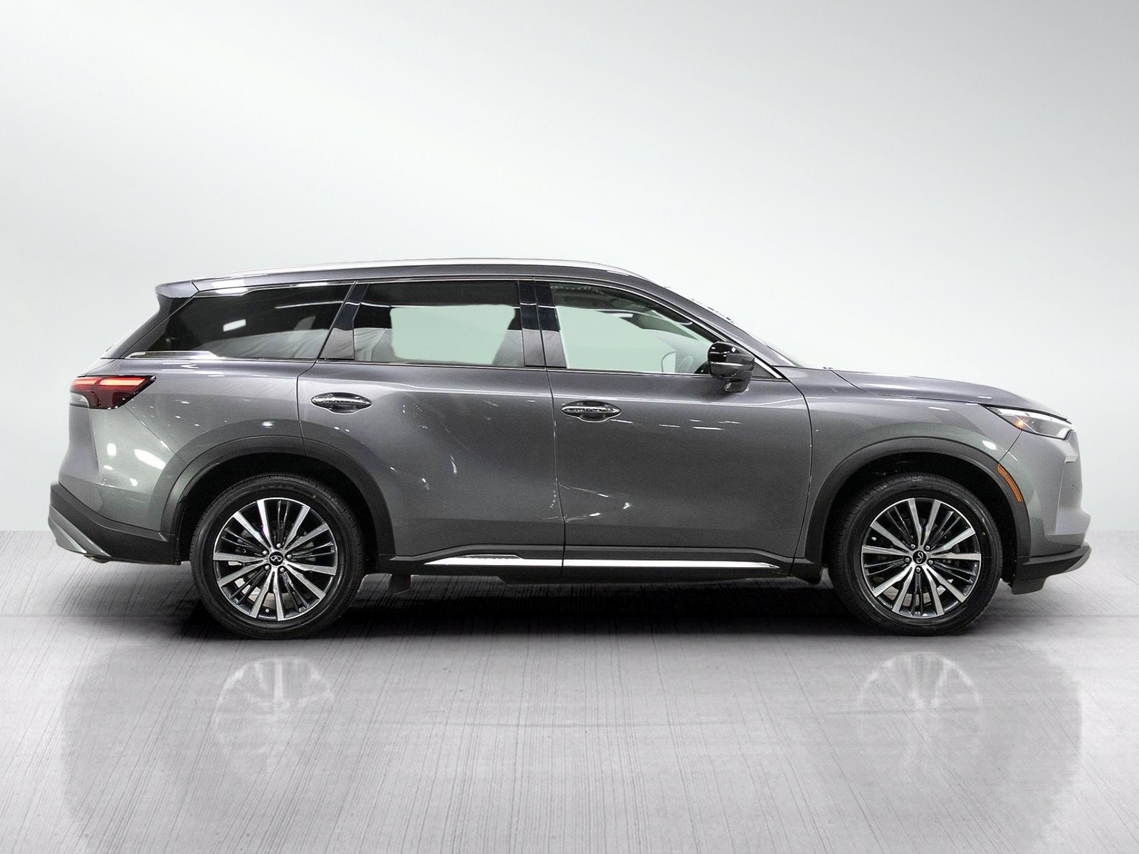 Used 2023 INFINITI QX60 Sensory AWD/4WD image 6