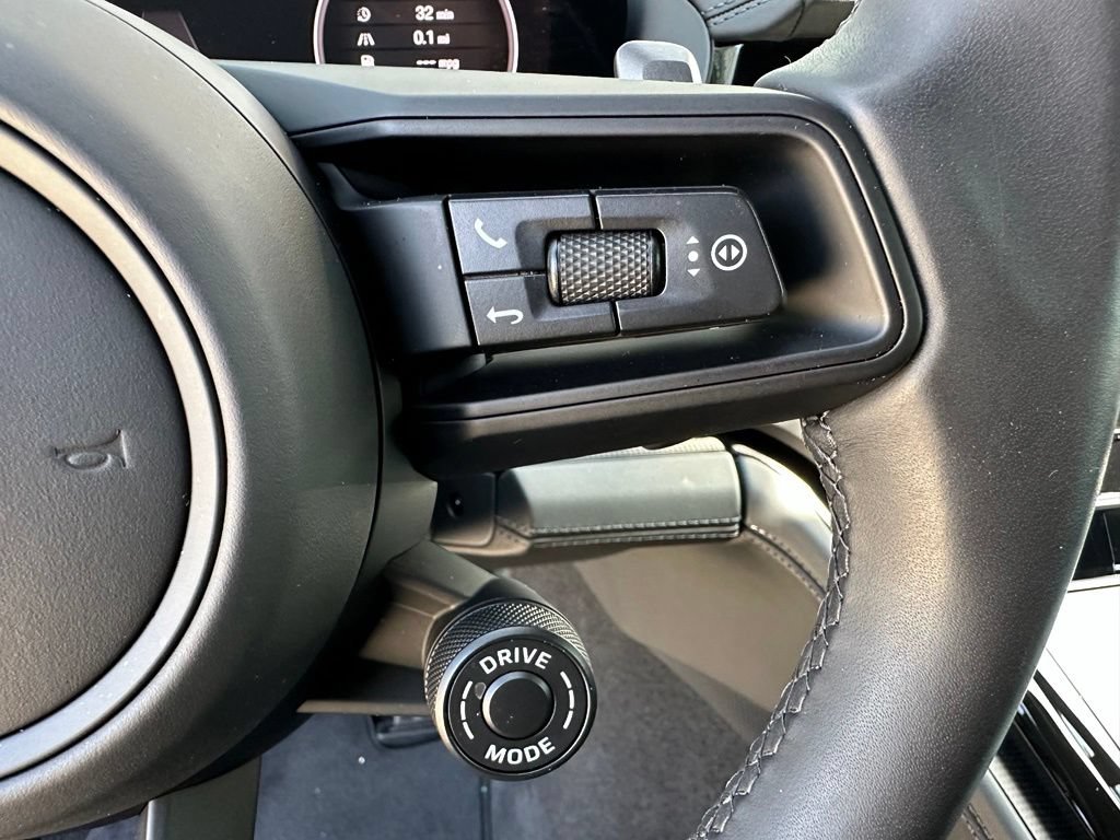 Certified 2026 Porsche Panamera GTS AWD/4WD image 26