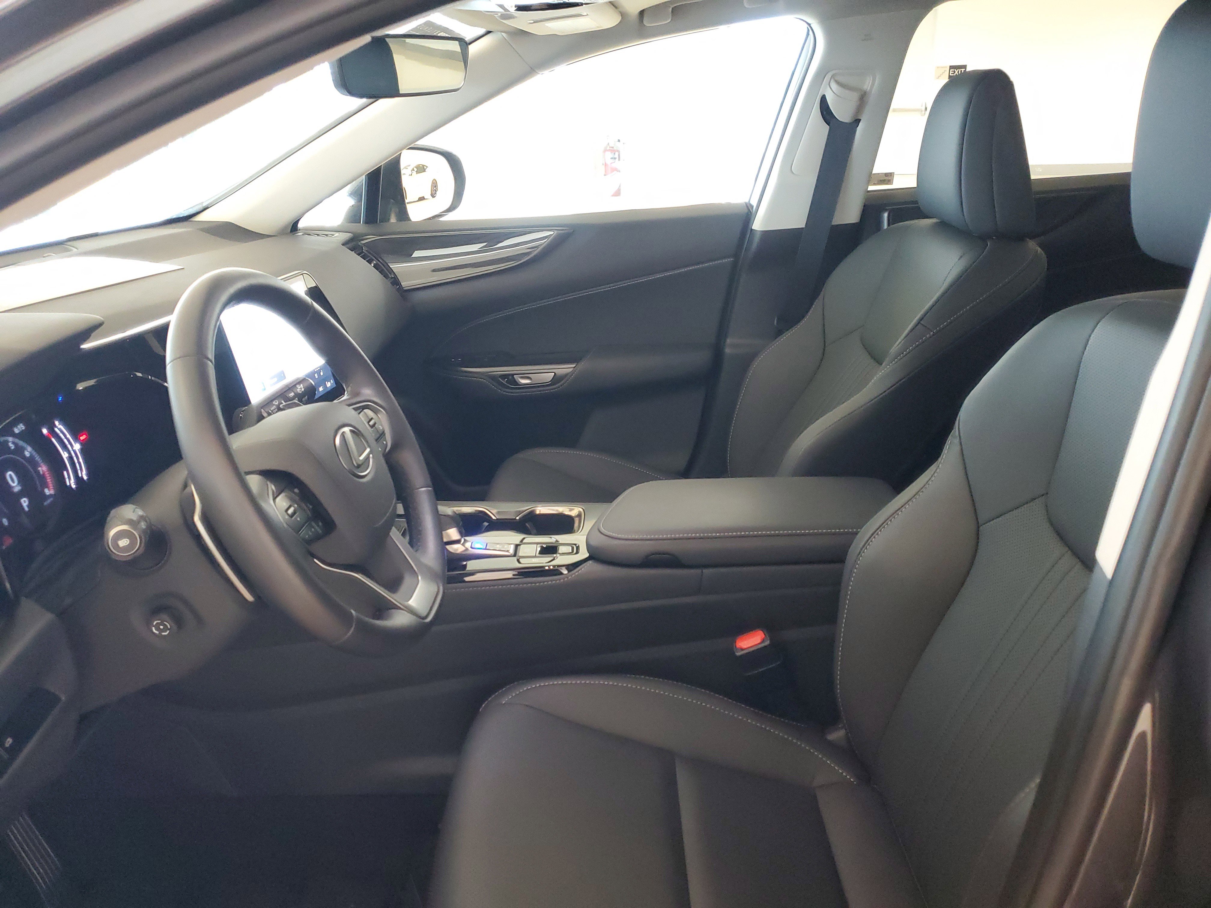 Certified 2025 Lexus NX 250 FWD w/ Premium Package image 19