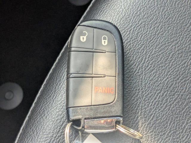 Used 2022 Jeep Compass Latitude image 28