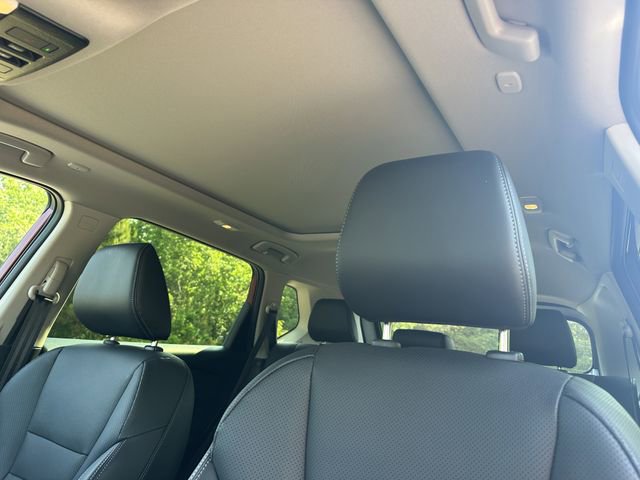 Certified 2025 Nissan Rogue Platinum AWD/4WD image 33