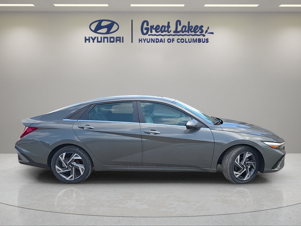 New 2026 Hyundai Elantra Limited FWD image 6