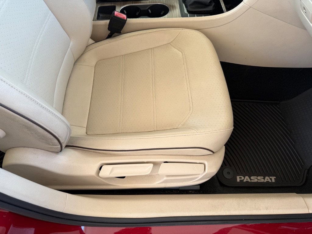 Used 2016 Volkswagen Passat 1.8T SE FWD image 21
