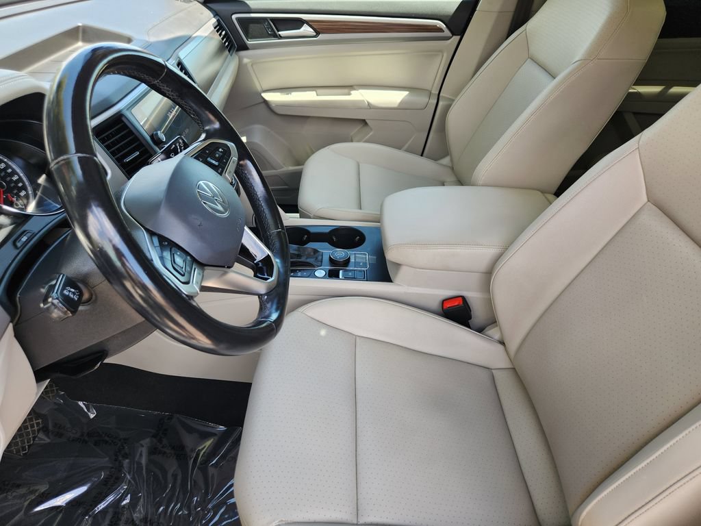 Used 2021 Volkswagen Atlas SE AWD/4WD image 3
