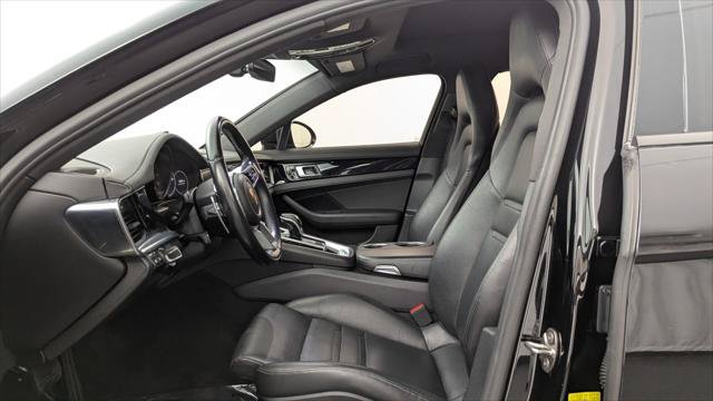 Used 2018 Porsche Panamera 4 w/ Premium Package AWD/4WD image 11