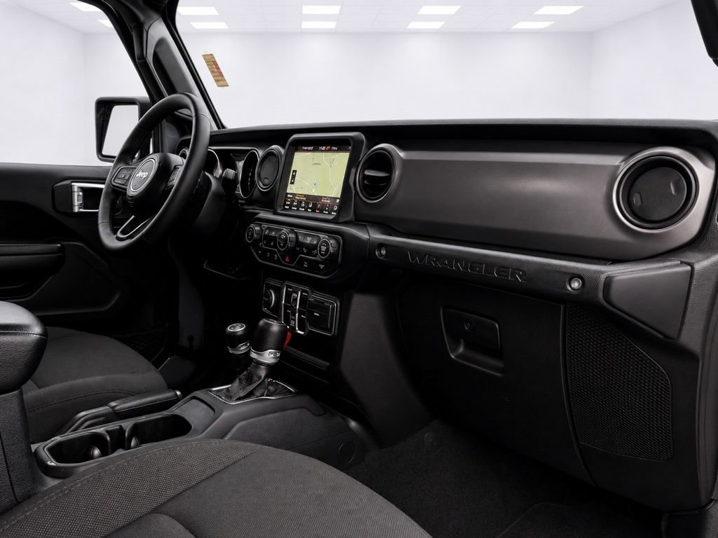 Used 2023 Jeep Wrangler Unlimited w/ Cold Weather Group AWD/4WD image 27