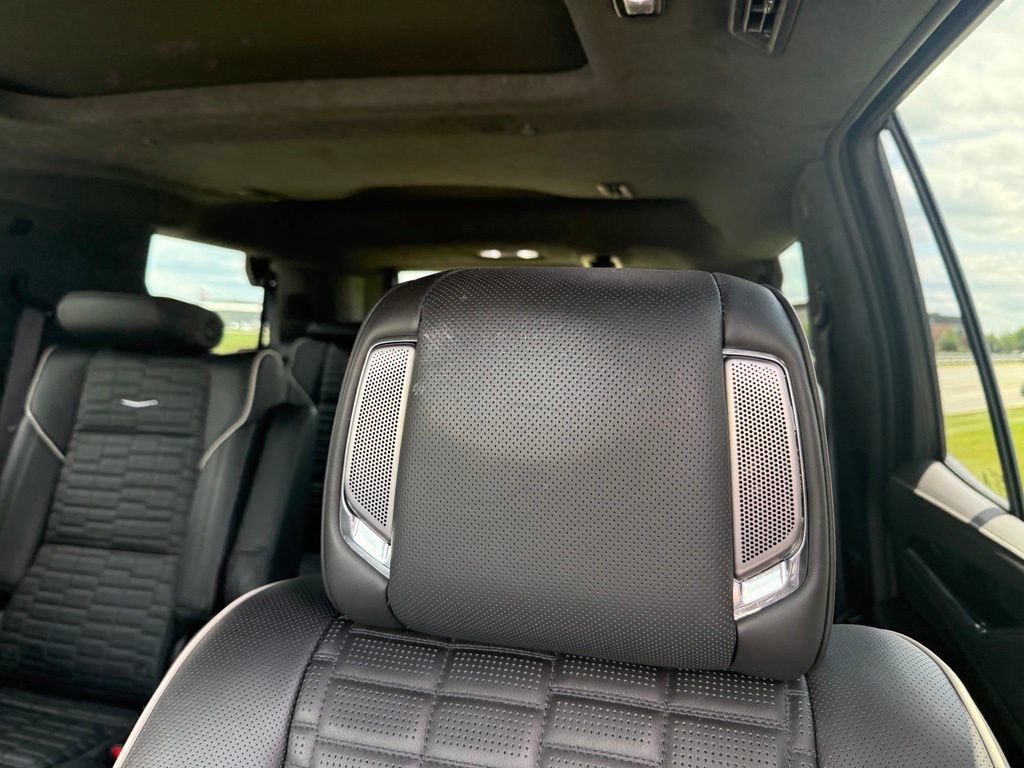 Certified 2024 Cadillac Escalade V w/ Heavy-Duty Trailer Package AWD/4WD image 28