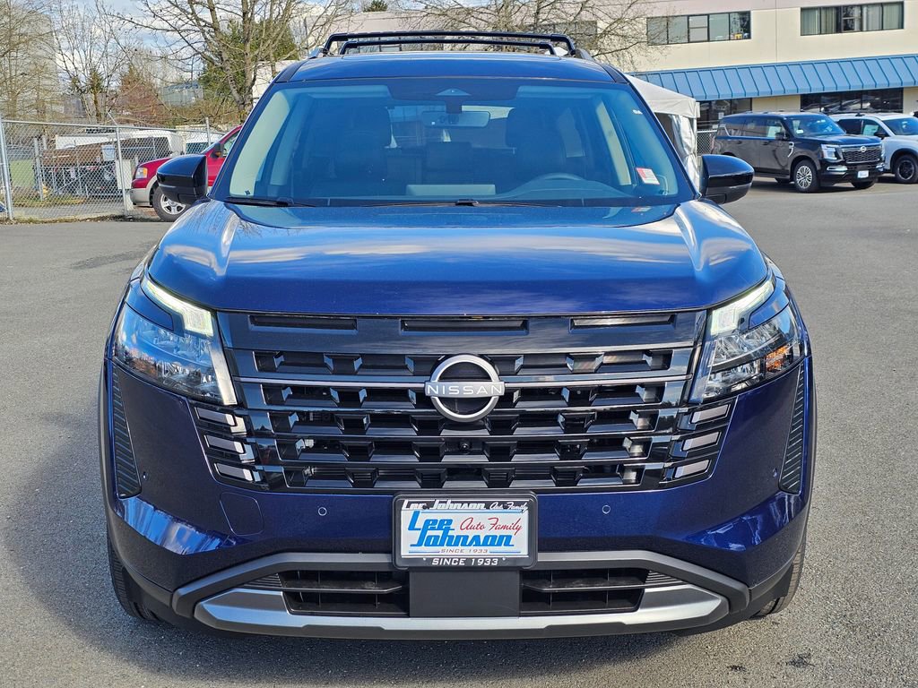 New 2026 Nissan Pathfinder SL w/ SL Premium Package (P04) image 2
