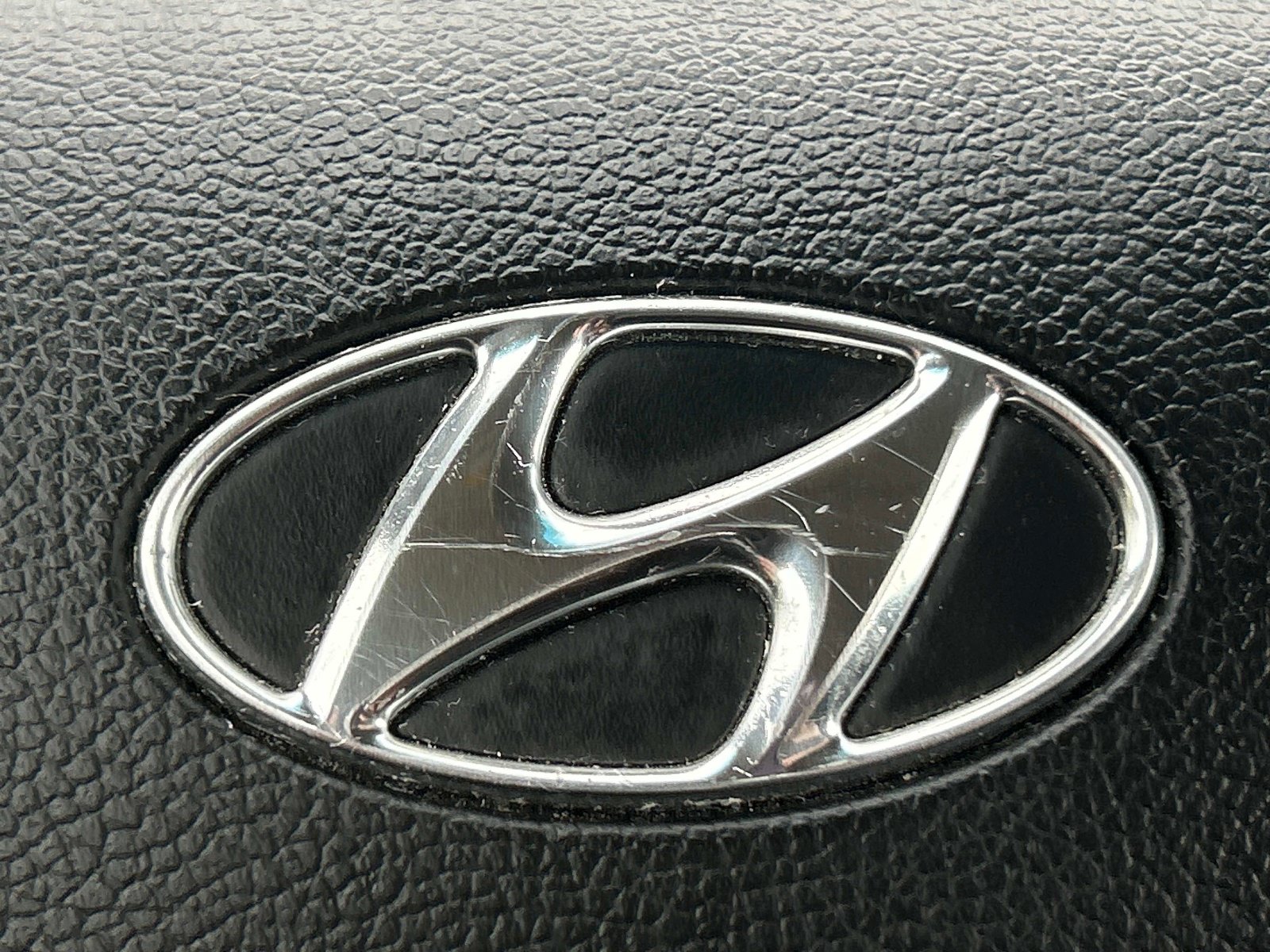Used 2013 Hyundai Elantra FWD image 30