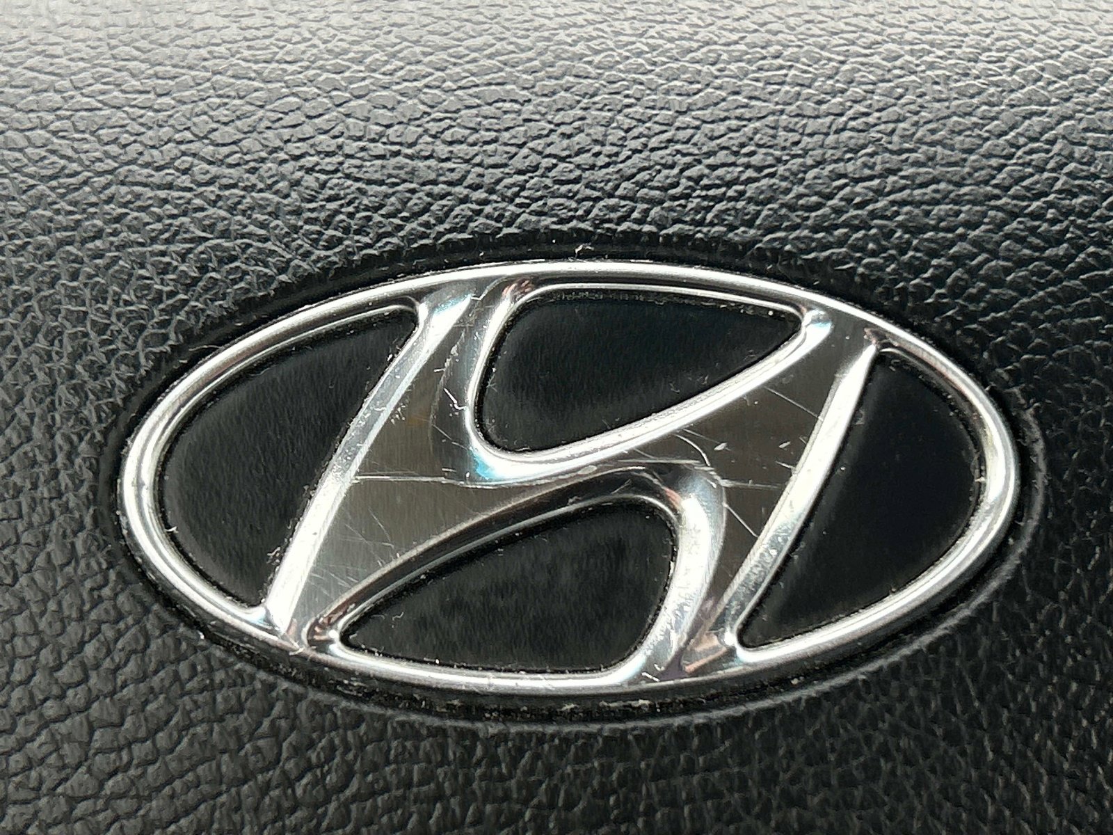 Used 2013 Hyundai Elantra FWD image 30